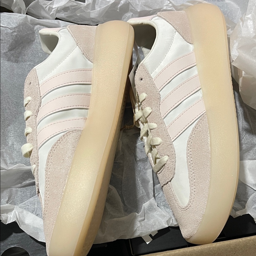 NWT Adidas Women's Sportswear Shoes Barreda Decode Sneakers Size 8 - Picture 5 of 15